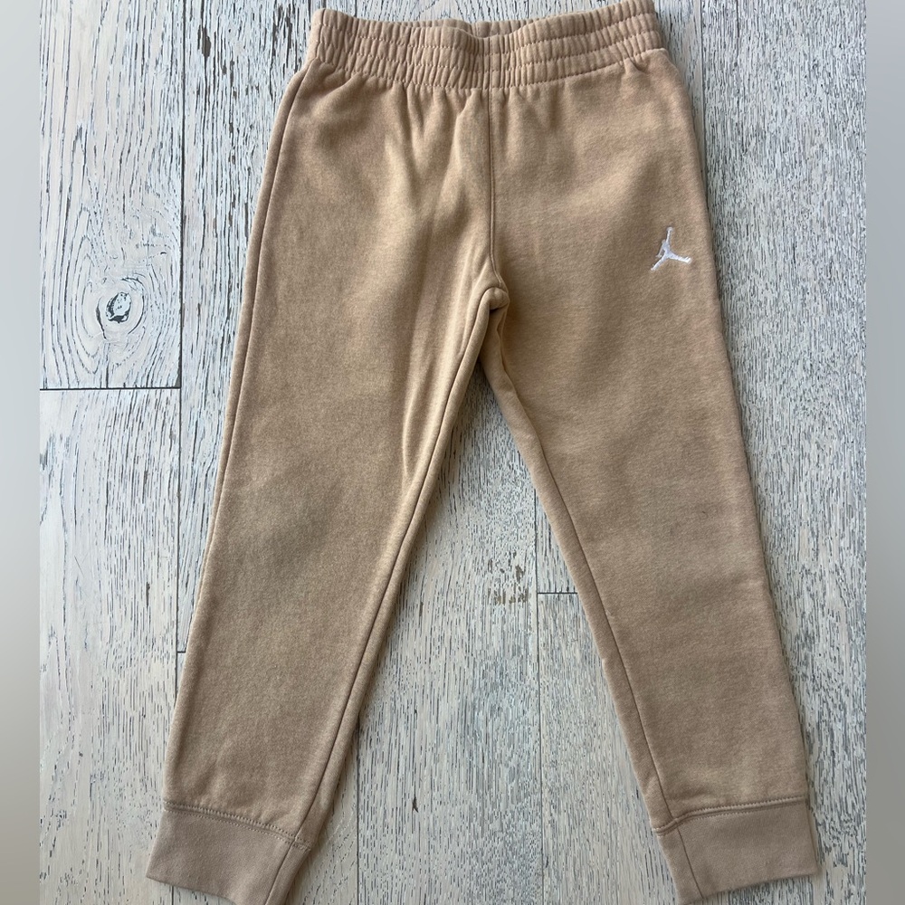 Boys Jordan Brand Sweat Pants in Tan